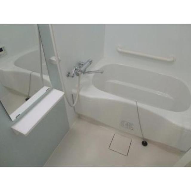 バス・シャワールーム　※写真は同タイプ住戸です。