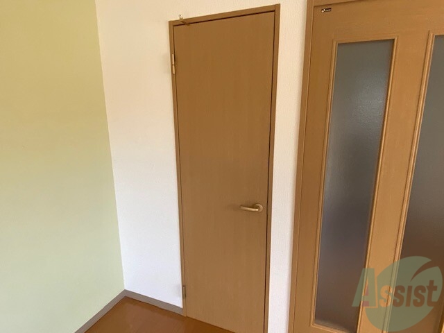 収納　収納スペースはコチラ。中が気になりますね～。