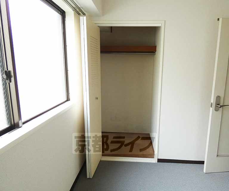 収納　洋室の収納。