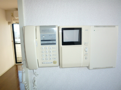 セキュリティ　モニターインターフォン付です。