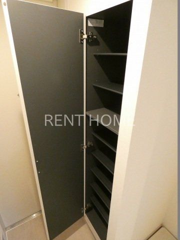 玄関　シューズボックス付き