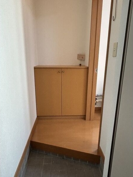 玄関　広々とした玄関です！