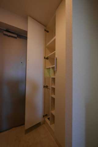 玄関　SYNEX HON-KOMAGOME