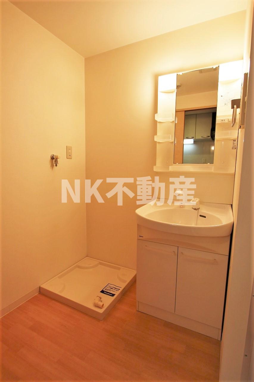 洗面設備　コンパクトで使いやすい洗面所