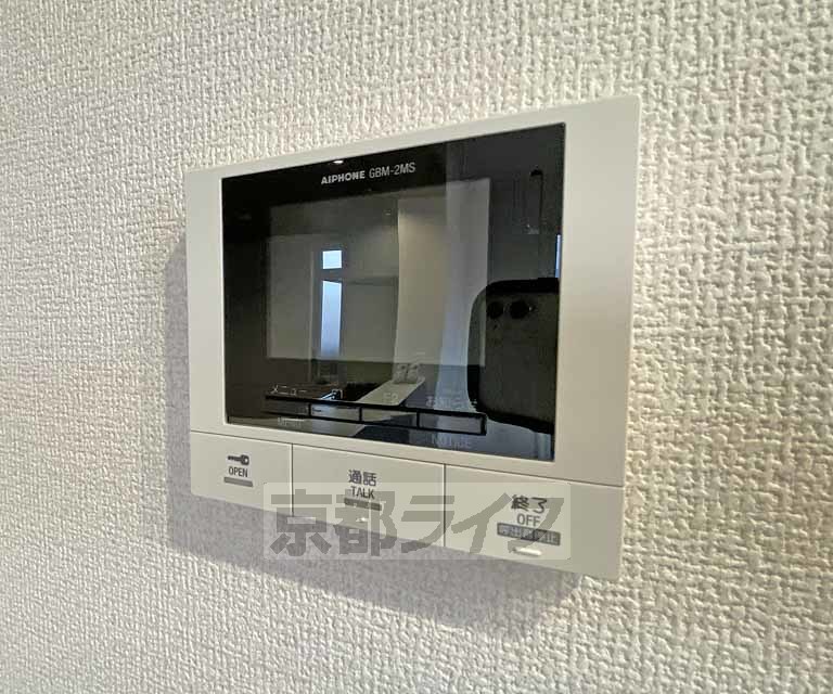 セキュリティ　モニターで来客確認できるので安心です。