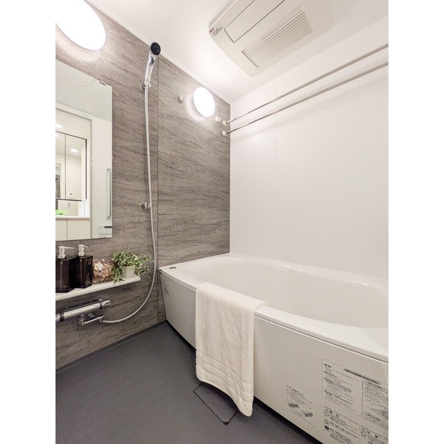 バス・シャワールーム