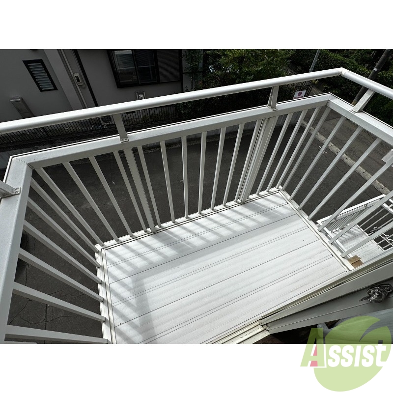 バルコニー　バルコニーがあるので洗濯物は外に干せそうですね～