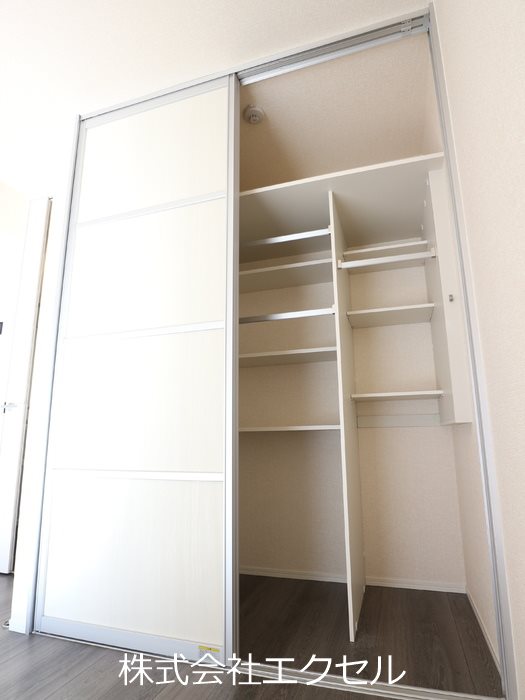 収納　クローゼット完備です。