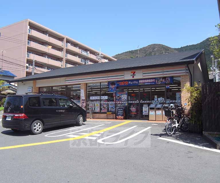 コンビニ　セブンイレブン山科大宅店（コンビニ）まで94m