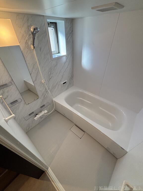 バス・シャワールーム　（写真は同タイプ）