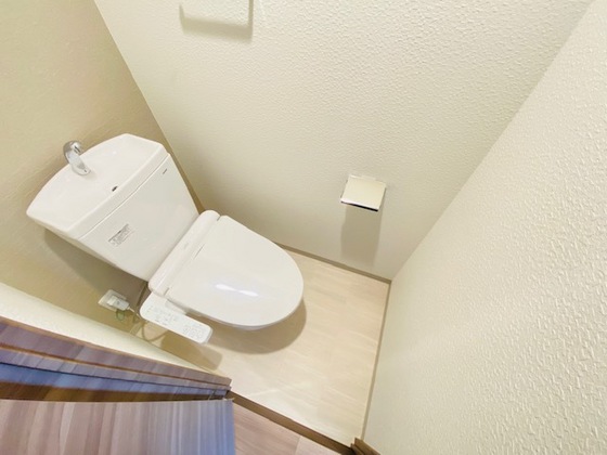 トイレ　※別部屋の写真です