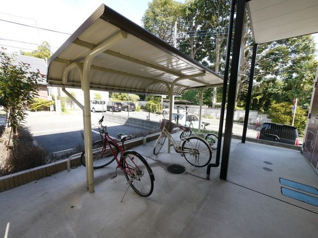 その他共有部分　★屋根付き駐輪場★