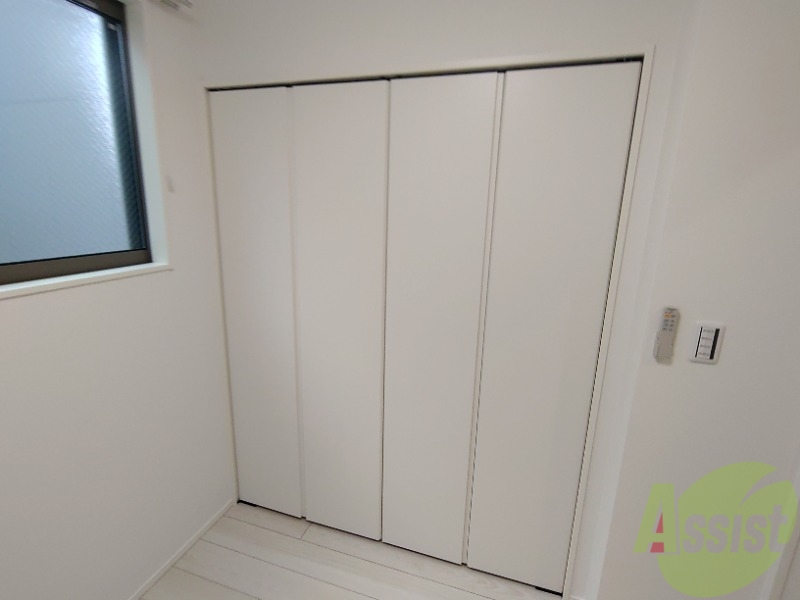 収納　収納は大きく、たくさんの物がしまえそうです。