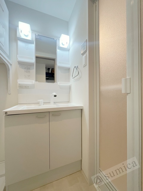 洗面設備　洗面脱衣所付き！独立洗面台が便利です♪♪