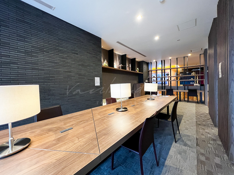 エントランス　ビジネスラウンジ