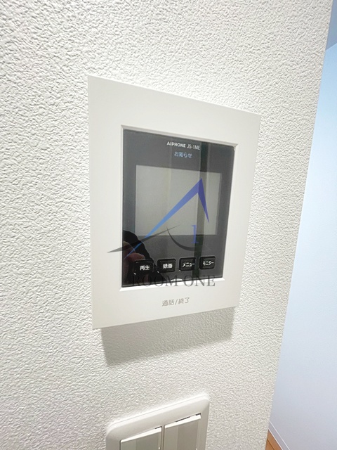 セキュリティ　モニター付きインターホンです。