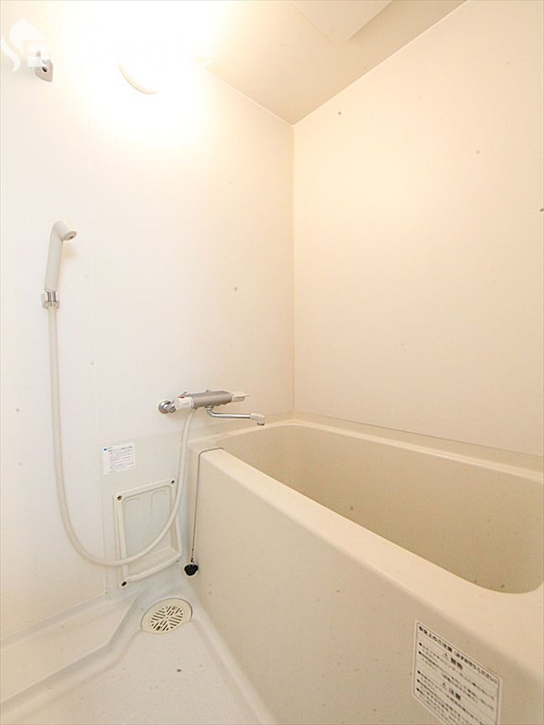 バス・シャワールーム　バスルーム