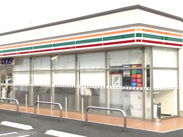 コンビニ　セブンイレブン 名古屋下志段味店（コンビニ）まで673m