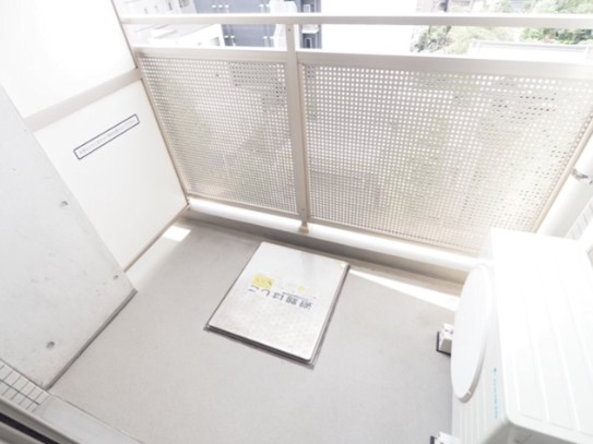 バルコニー　※写真は別部屋です