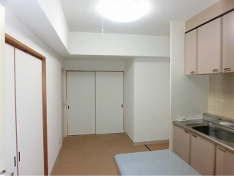 居室・リビング　別の部屋の写真