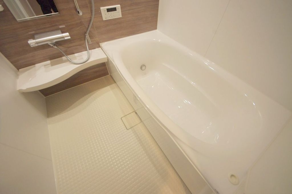 バス・シャワールーム　バス