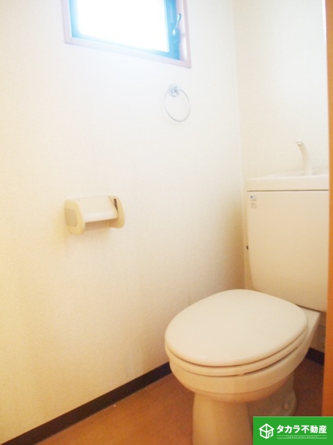 トイレ　写真は１０２号