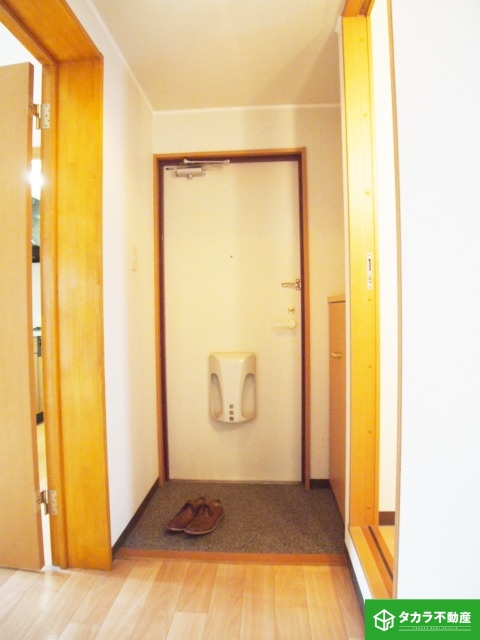 玄関　写真は１０２号