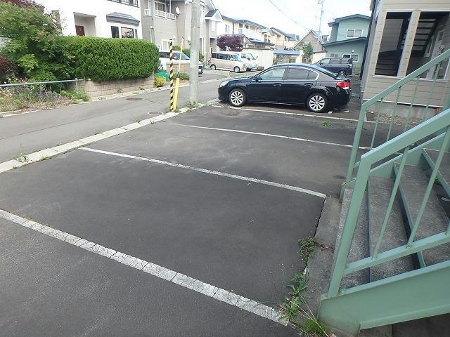 駐車場　駐車場
