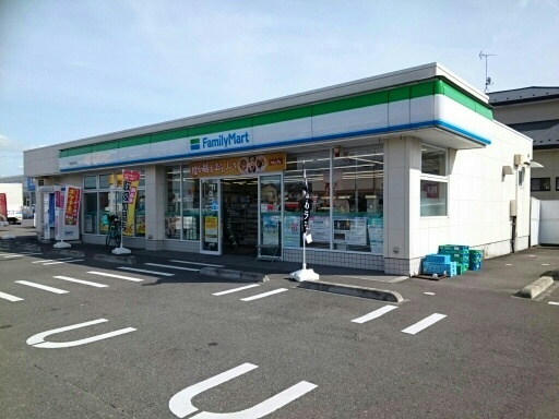 コンビニ　ファミリーマート東松島中央店（コンビニ）まで600m