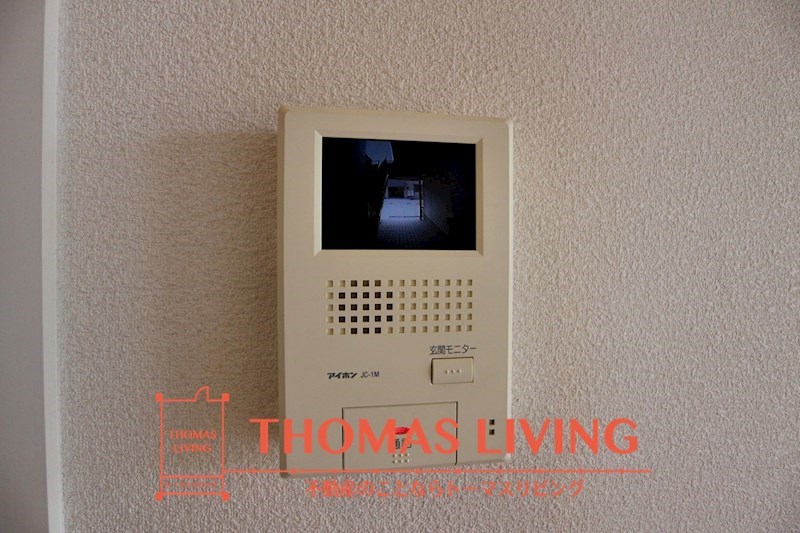 セキュリティ　モニタ付きインターフォン。実際の写真を準備中の為、同じ建物の