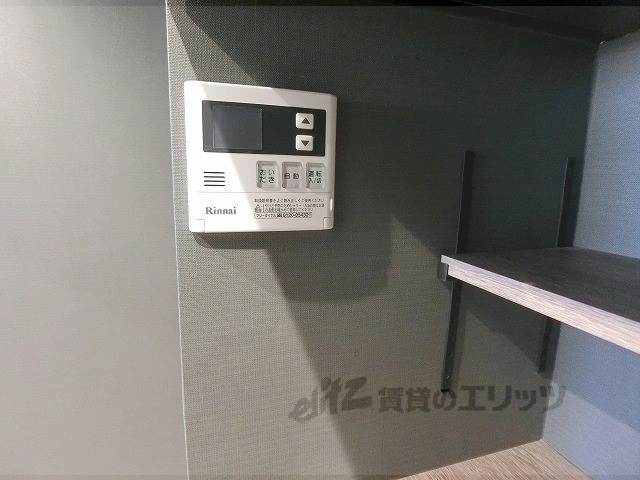 その他設備　給湯器リモコン