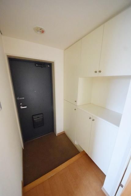 玄関　★お問い合わせはタウンハウジングまで★