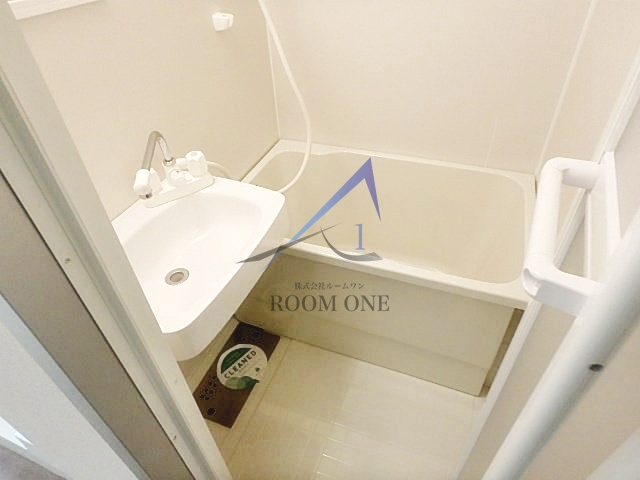 バス・シャワールーム　お風呂です。