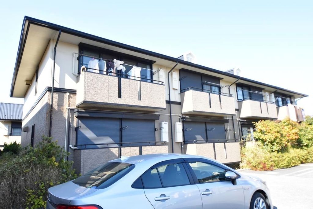 建物外観　駐車場