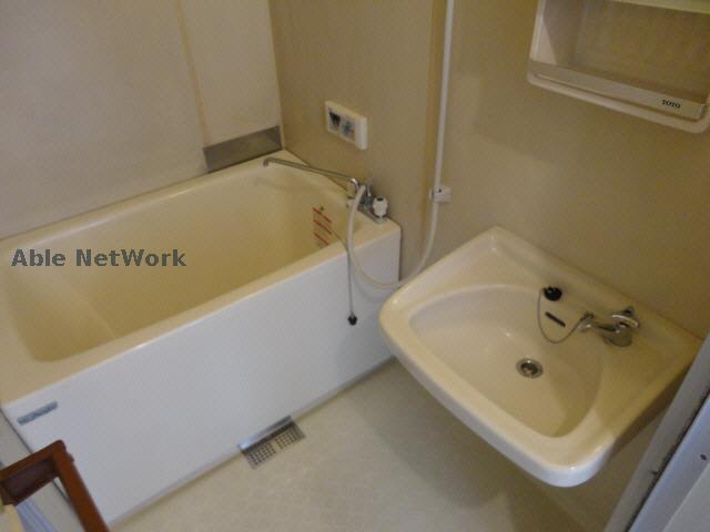 バス・シャワールーム　＊他号室、参考画像