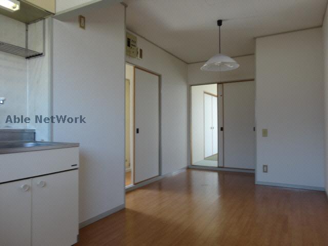 居室・リビング　＊他号室、参考画像