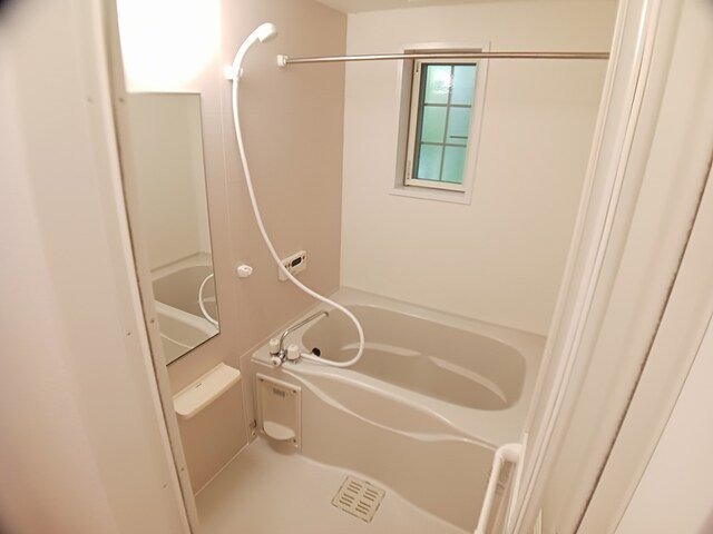 バス・シャワールーム　お風呂で日々の疲れを落としましょう