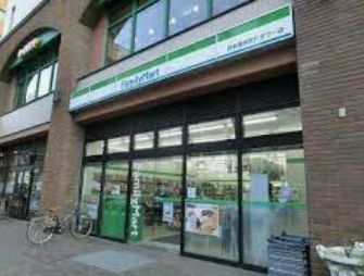 コンビニ　ファミリーマート 日本橋浜町Fタワー店（コンビニ）まで135m