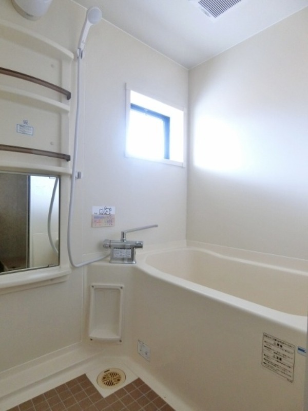 バス・シャワールーム　図面と現状に相違がある場合には現状を優先