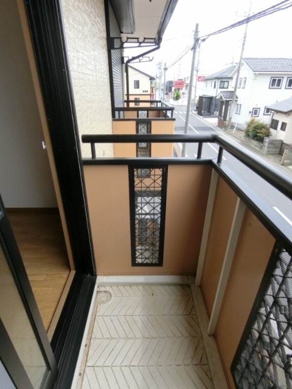 バルコニー　図面と現状に相違がある場合には現状を優先