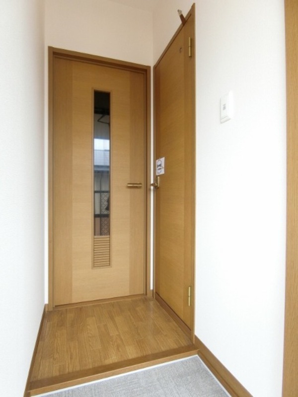 玄関　図面と現状に相違がある場合には現状を優先