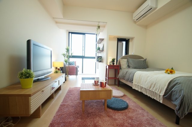 居室・リビング　約8.9帖の洋室です。