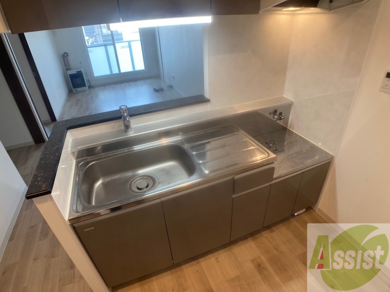 キッチン　キッチンです。一人暮らしなら十分な大きさですね。