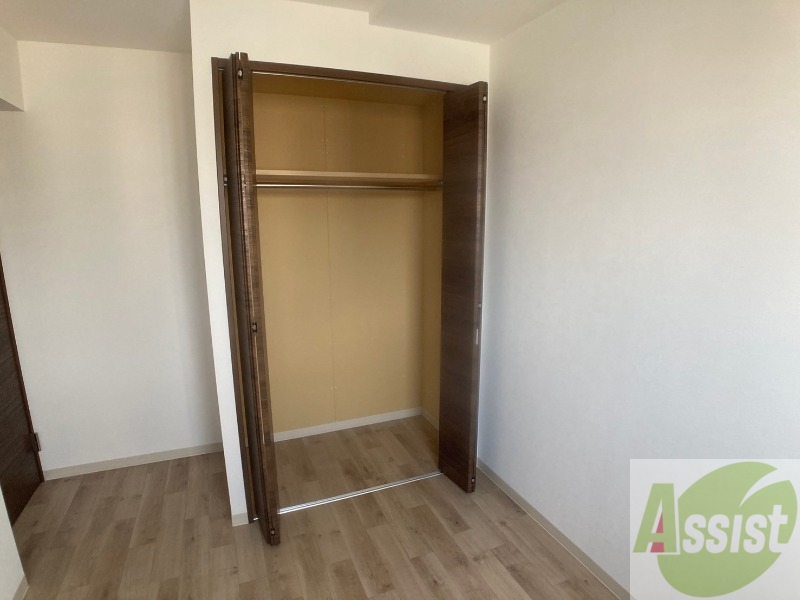 収納　寝室の収納です。部屋がすっきり片付きます。