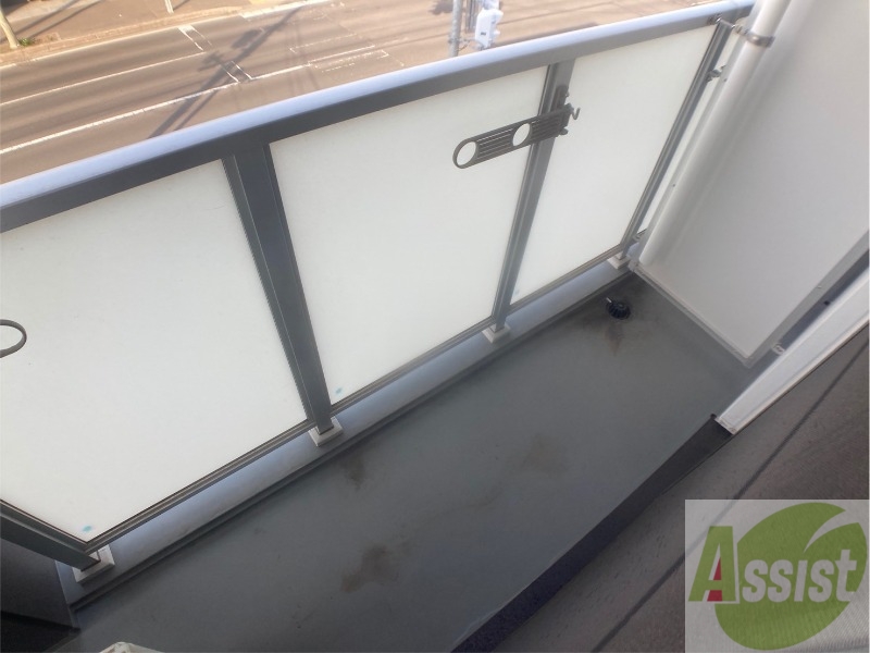 バルコニー　バルコニーです。洗濯物を干したり一息ついたりできますね！