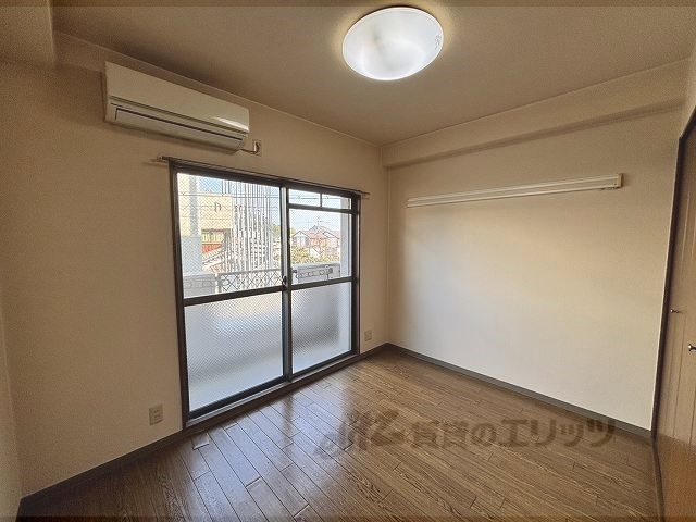 居室・リビング　洋室