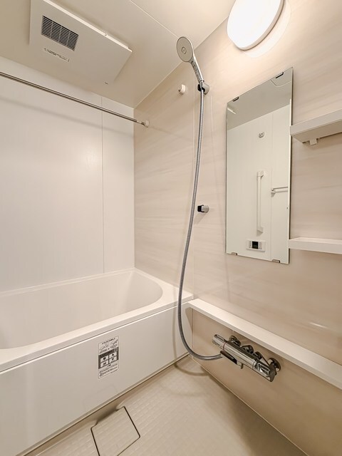 バス・シャワールーム　※写真は同タイプ住戸です。