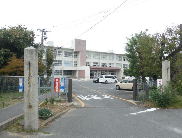 小学校　島門小学校（小学校）まで2550m
