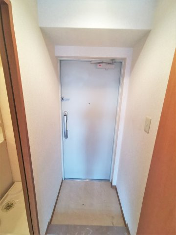 玄関　同物件、類似間取りのイメージ写真です。
