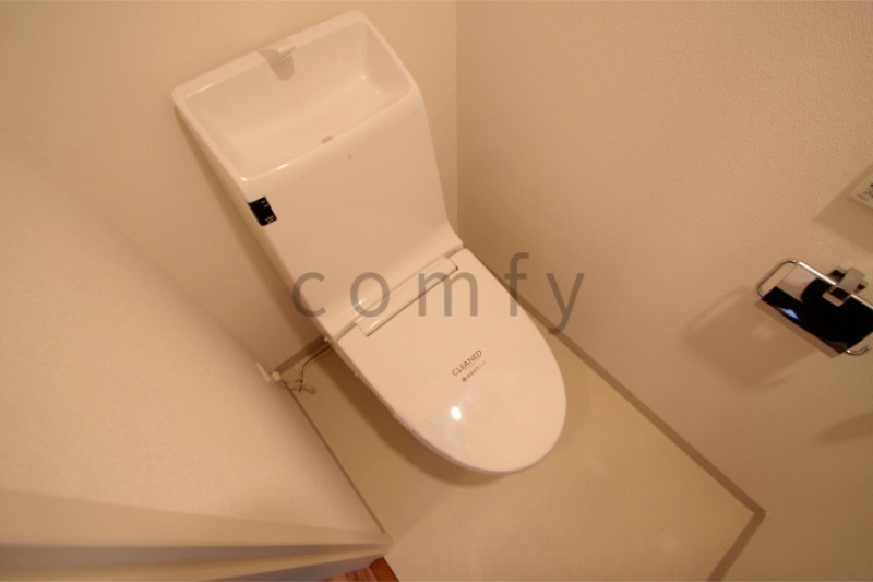 トイレ　ウォシュレット付きトイレ